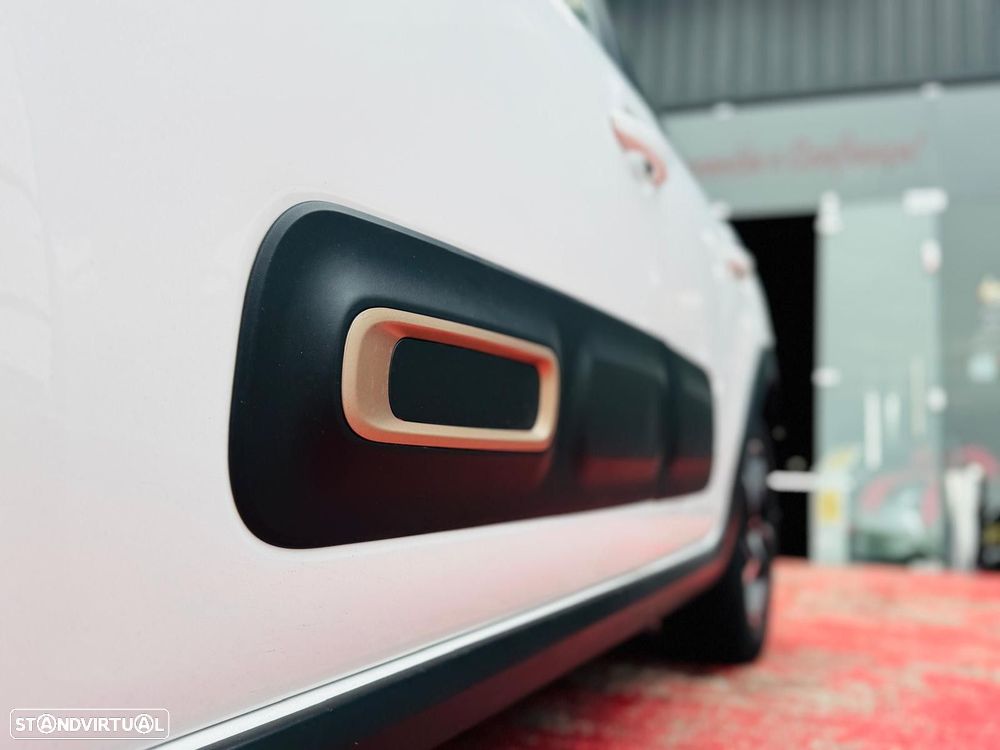 Citroën C3 1.2 PureTech C-Series - 10