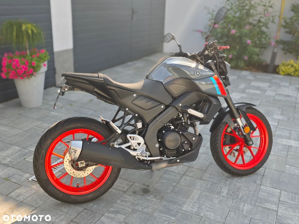 Yamaha MT - 8