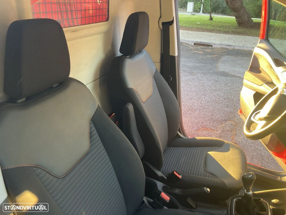 Ford Transit Courier 1.5TDCI Sport - 19