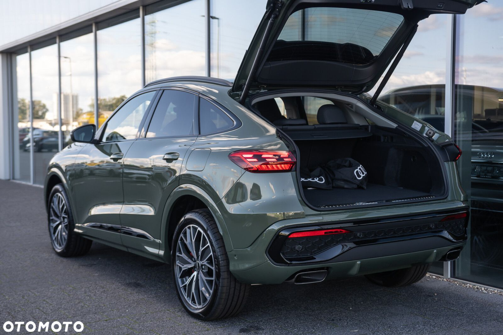 Audi Q5 Sportback - 9