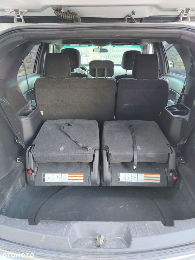 Ford Explorer - 14