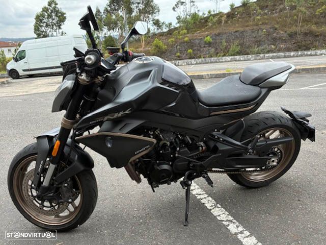 CF Moto 800NK - 2