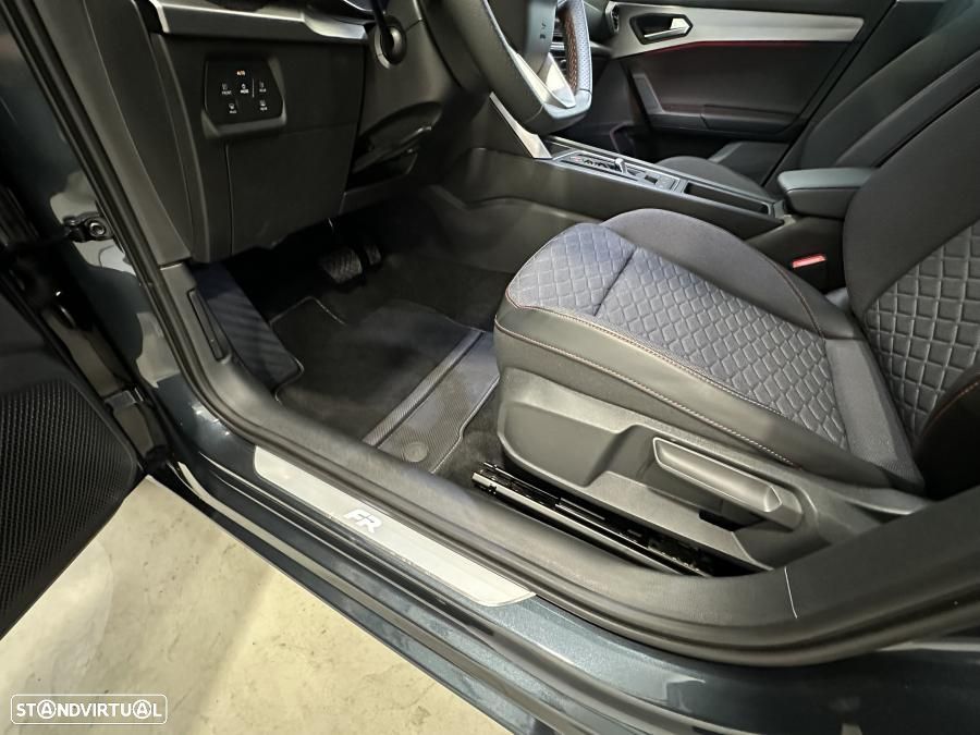 SEAT Leon 1.4 e-Hybrid FR DSG - 31