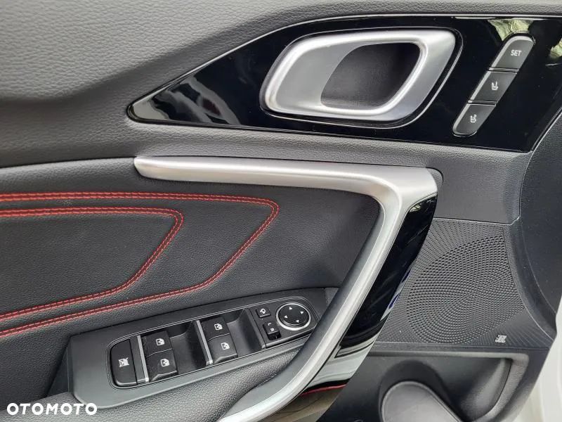 Kia Ceed 1.6 T-GDI GT DCT - 6