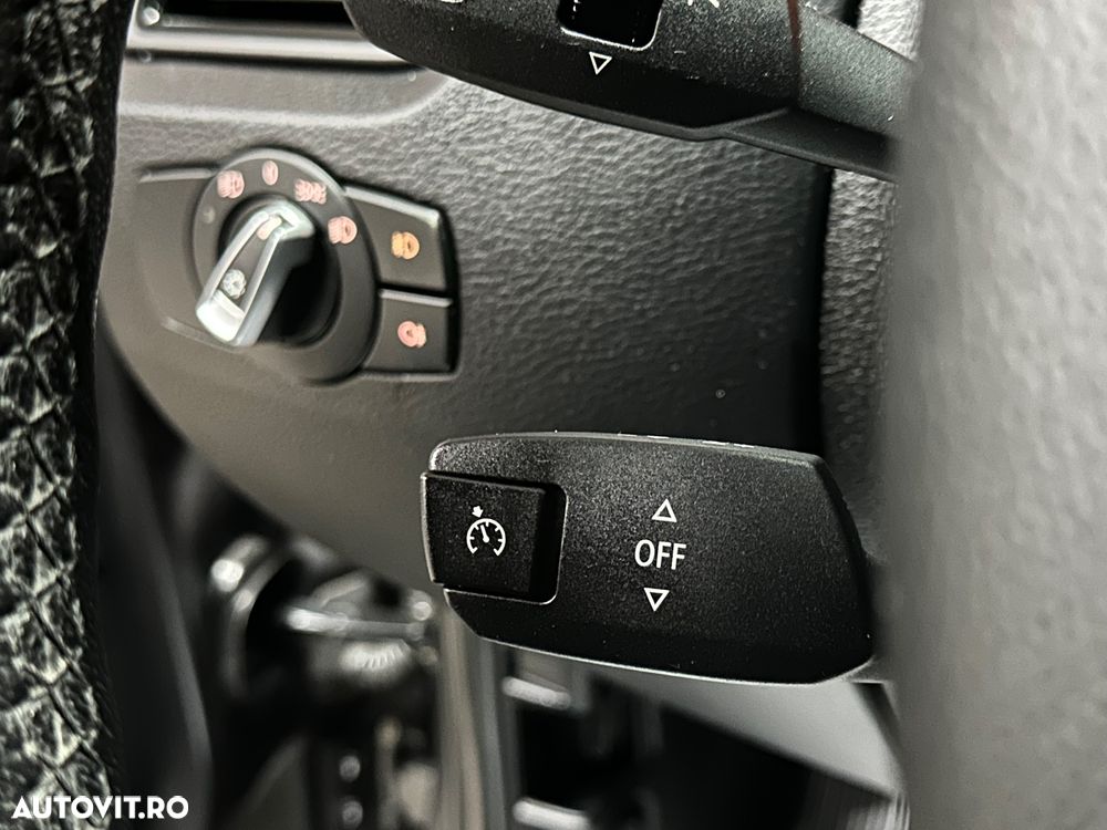 BMW X1 sDrive18d - 14