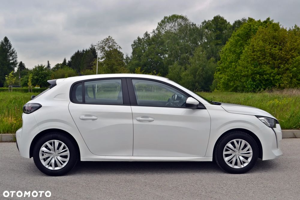 Peugeot 208 - 6