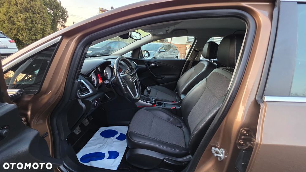 Opel Astra 1.4 T Cosmo - 7