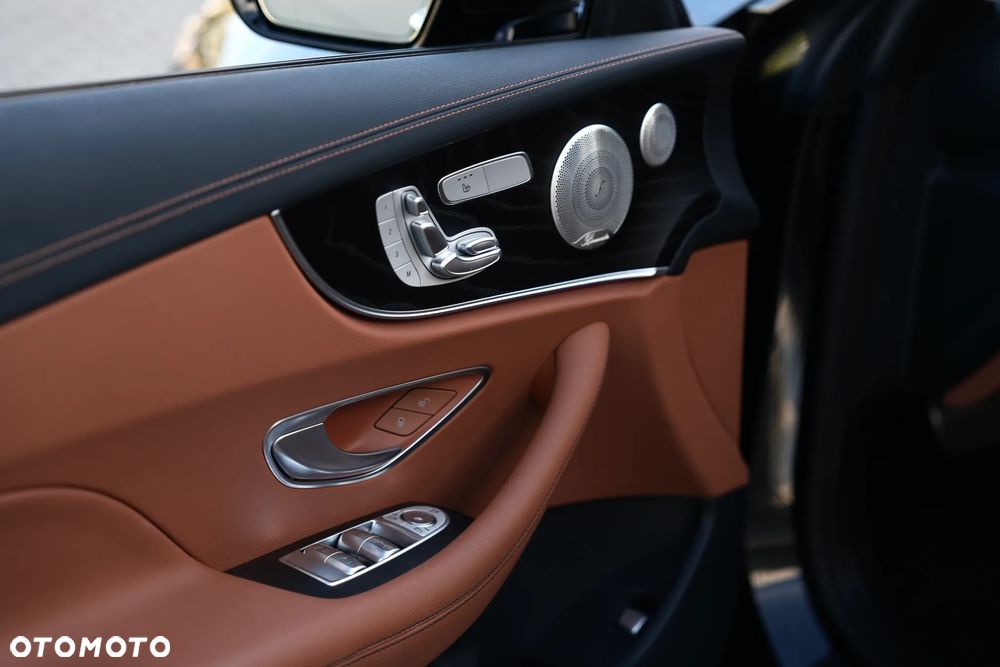 Mercedes-Benz Klasa E 220 d 4Matic 9G-TRONIC AMG Line - 10