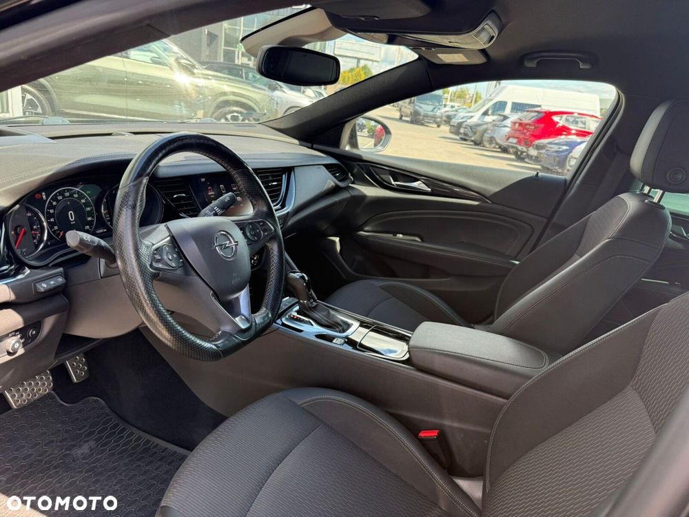 Opel Insignia 1.5 T Elite S&S - 9
