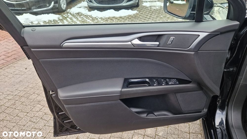 Ford Mondeo 2.0 TDCi Start-Stopp Titanium - 27