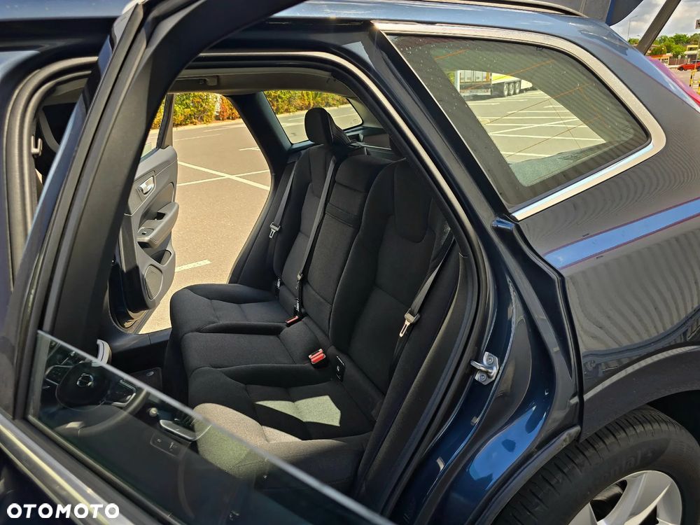 Volvo XC 60 ver-b5-b-awd-momentum-pro - 15
