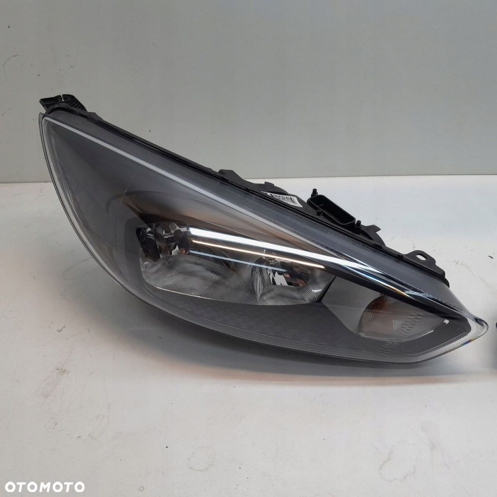 LAMPA PRAWA PRZÓD FORD FOCUS MK3 LIFT F1EB-13W029-PD - 1