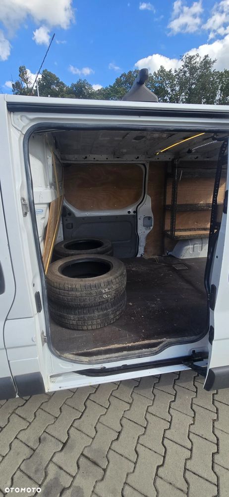 Opel Vivaro - 15