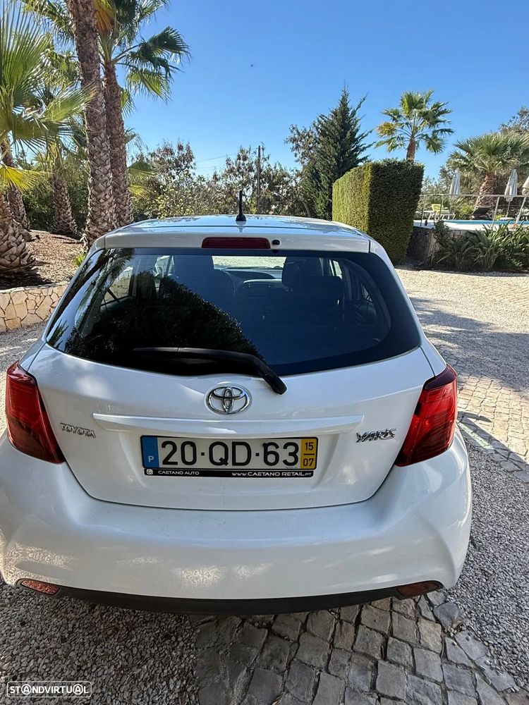 Toyota Yaris 1.0 VVT-i Comfort +PS Style +P.Techno - 10