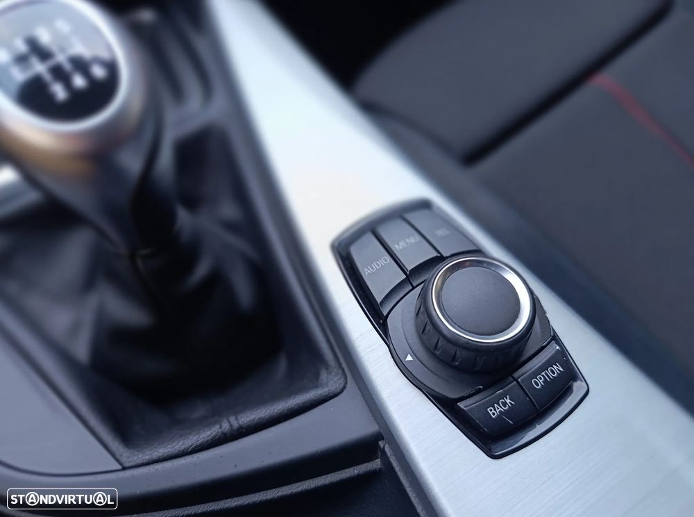 BMW 320 d Line Sport - 18