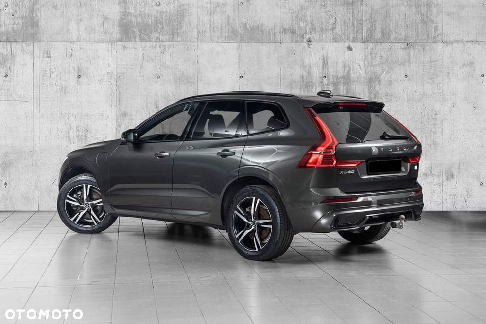 Volvo XC 60 T8 Plug-In Hybrid AWD R-Design - 4