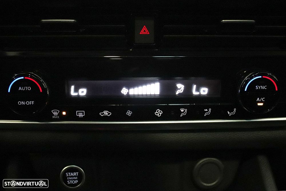 Nissan Qashqai 1.3 DIG-T Acenta Xtronic - 11