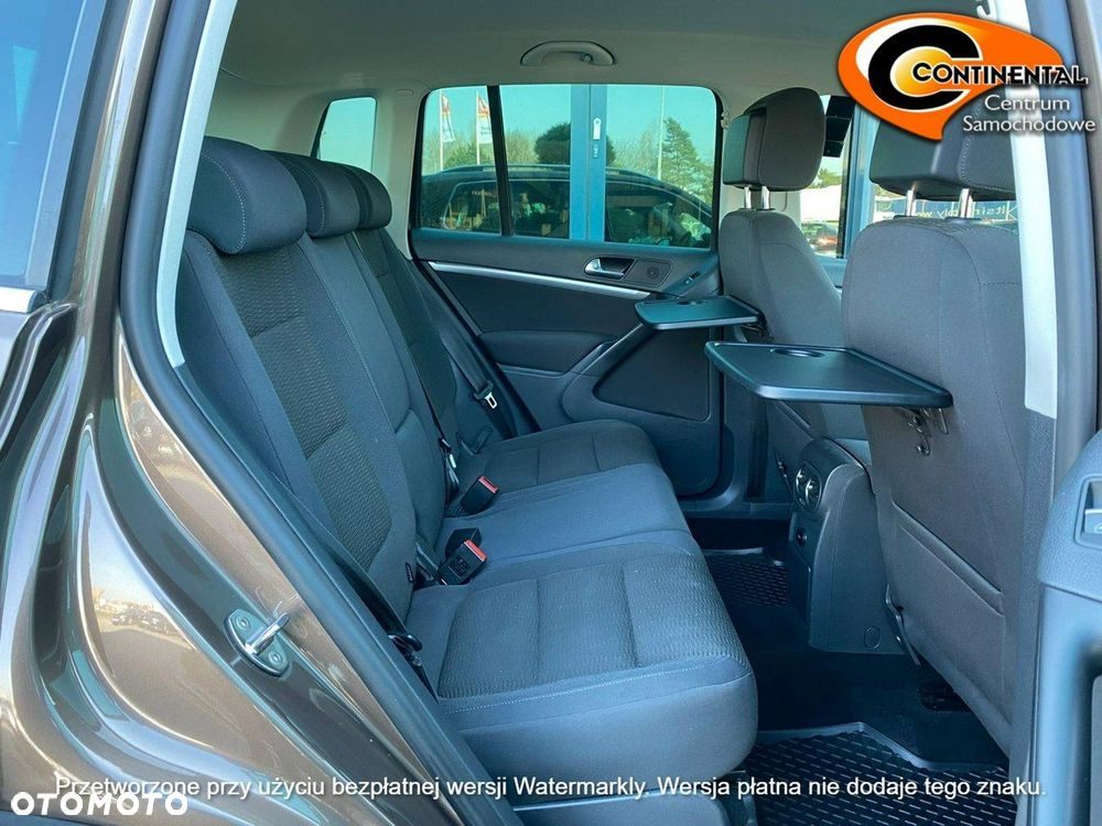 Volkswagen Tiguan - 10