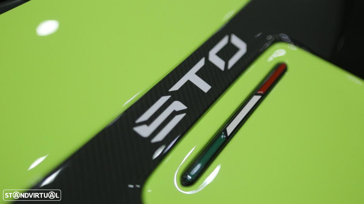 Lamborghini Huracán STO - 5