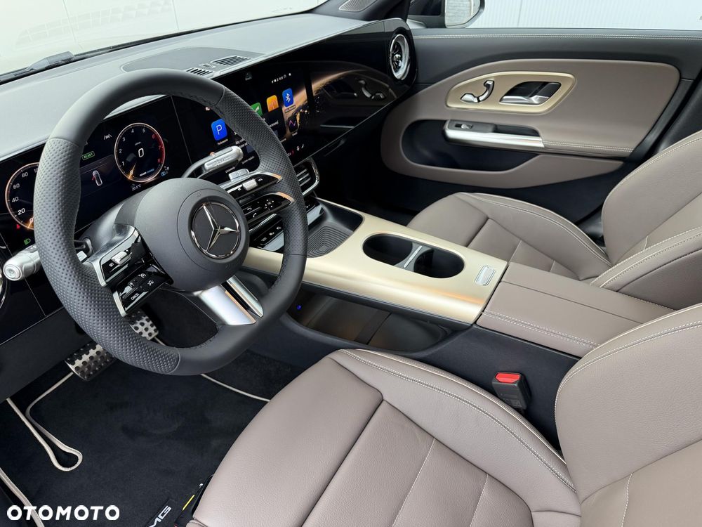 Mercedes-Benz CLA 200 mHEV 4-Matic 8G-DCT - 12