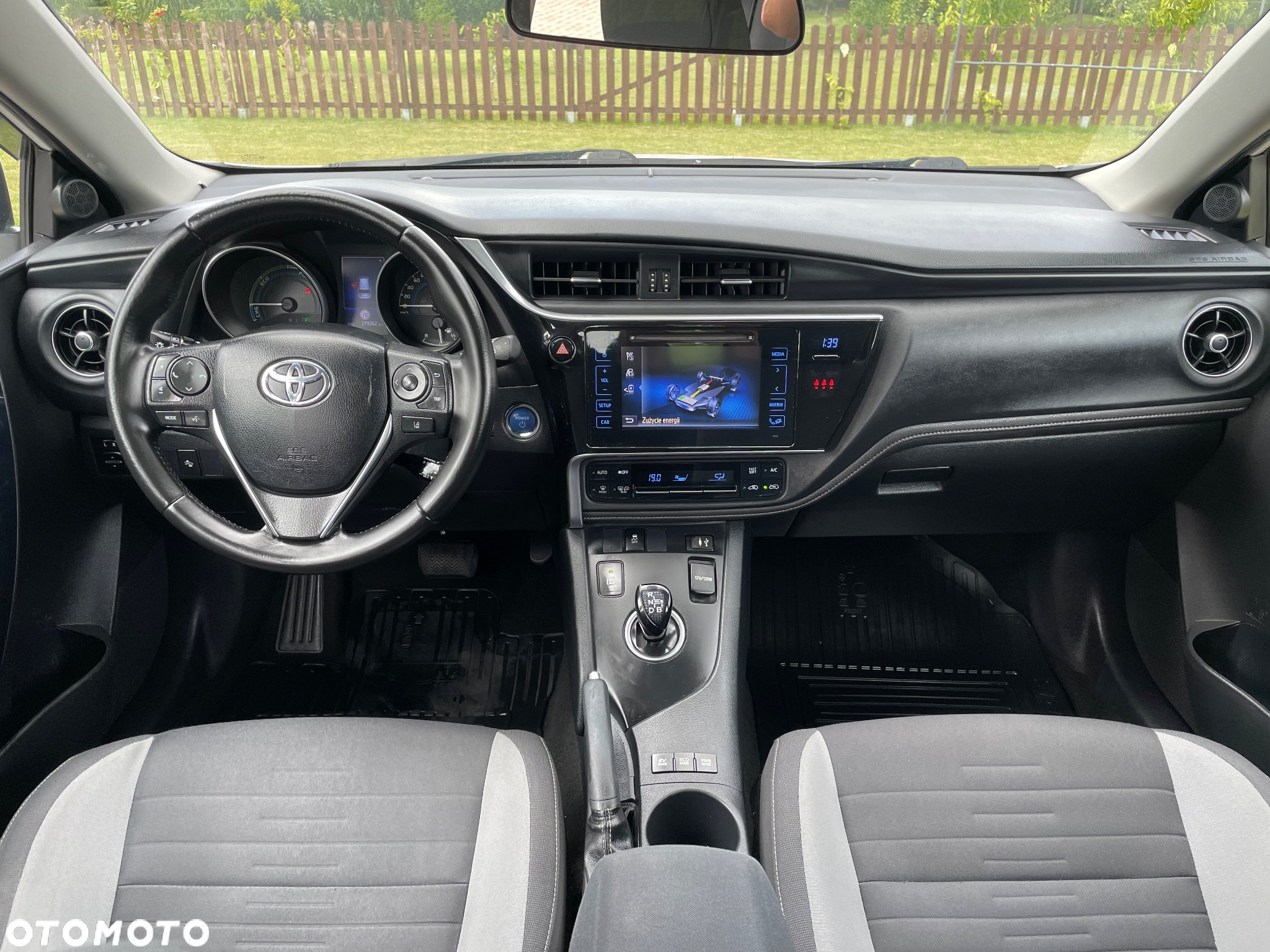 Toyota Auris - 5
