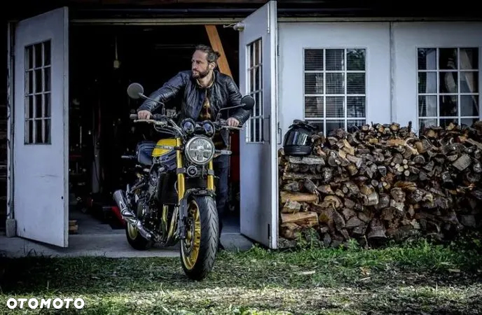 Kawasaki Z 900 RS - 4