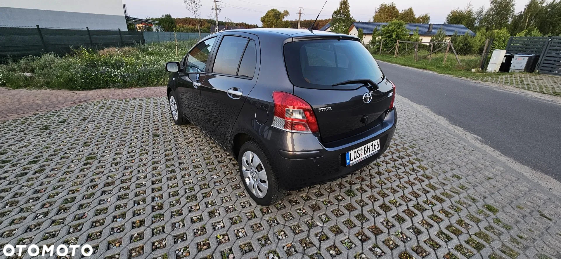 Toyota Yaris 1.33 Dynamic - 7