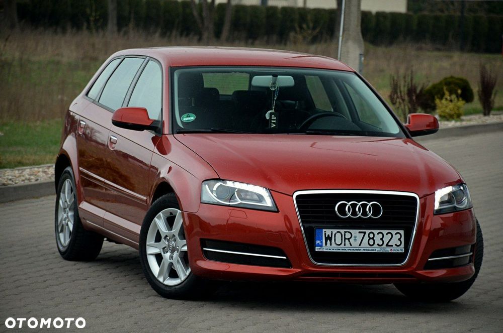 Audi A3 Sportback - 1