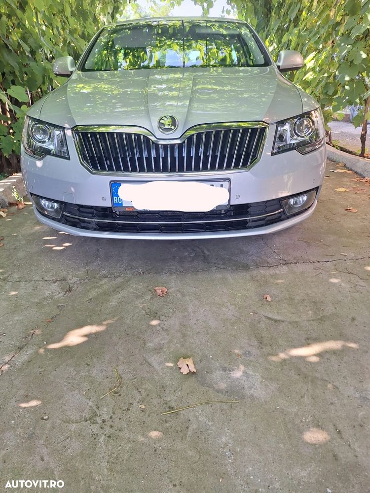Skoda Superb 2.0 TDI Green tec DSG Active - 1