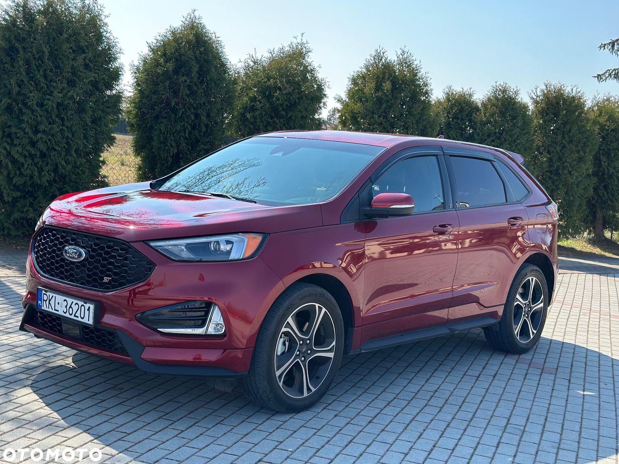 Ford Edge - 1