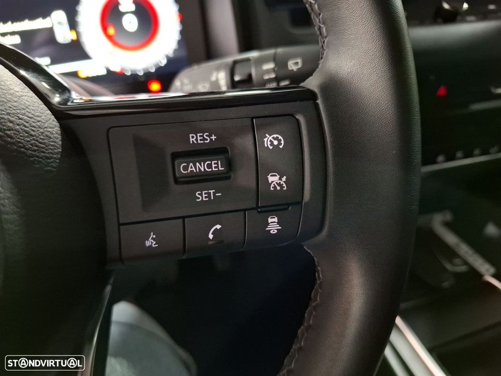 Nissan Qashqai 1.3 DIG-T N-Connecta LED+TT - 12