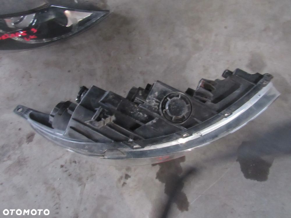 kia sportage III przednia lewa lampa uk - 5