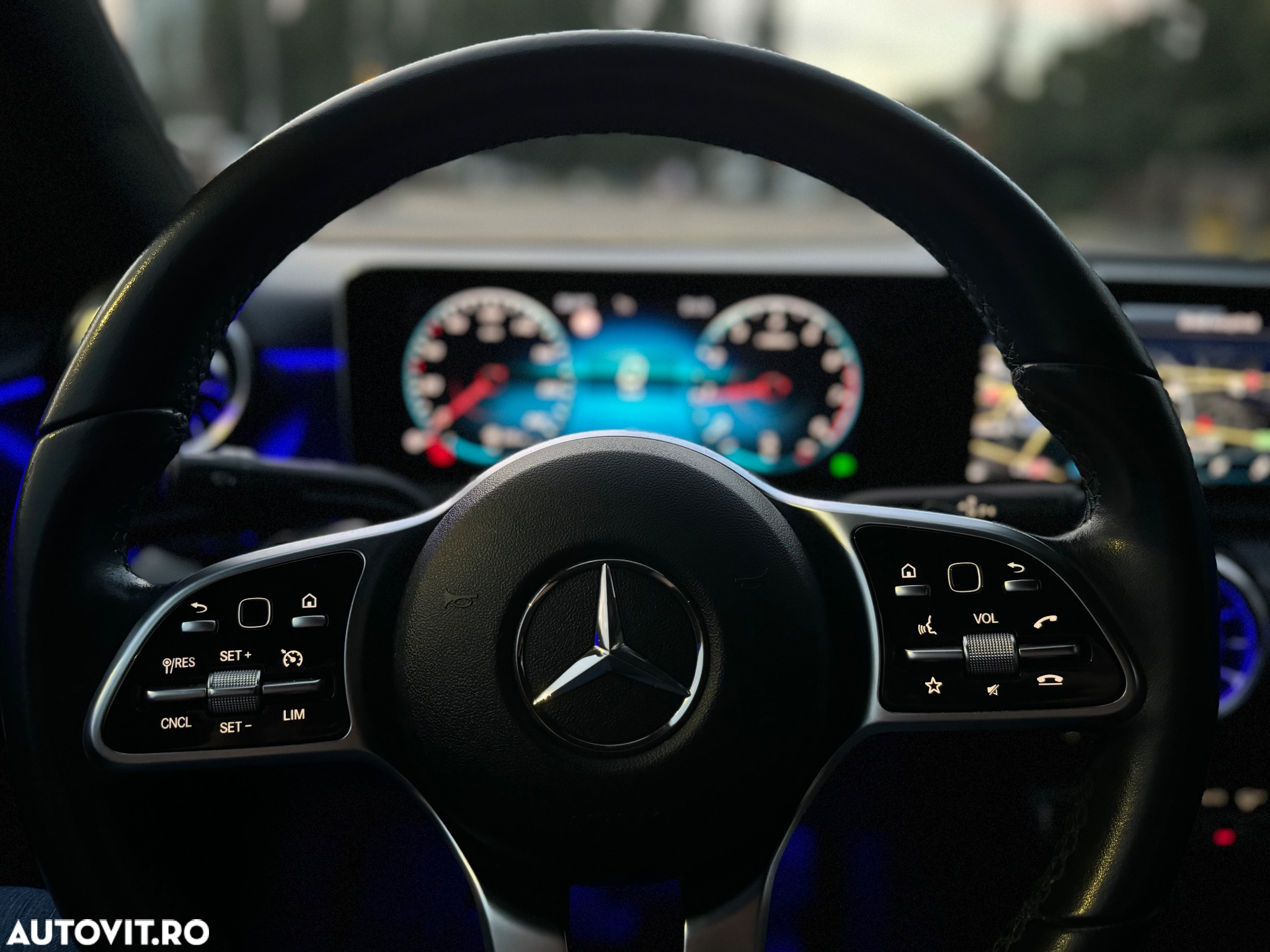 Mercedes-Benz A - 4