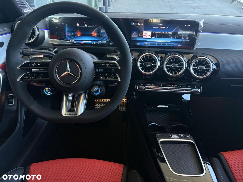 Mercedes-Benz CLA - 8