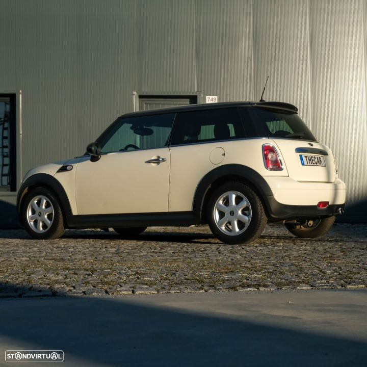 MINI 3 Portas Cooper D - 3