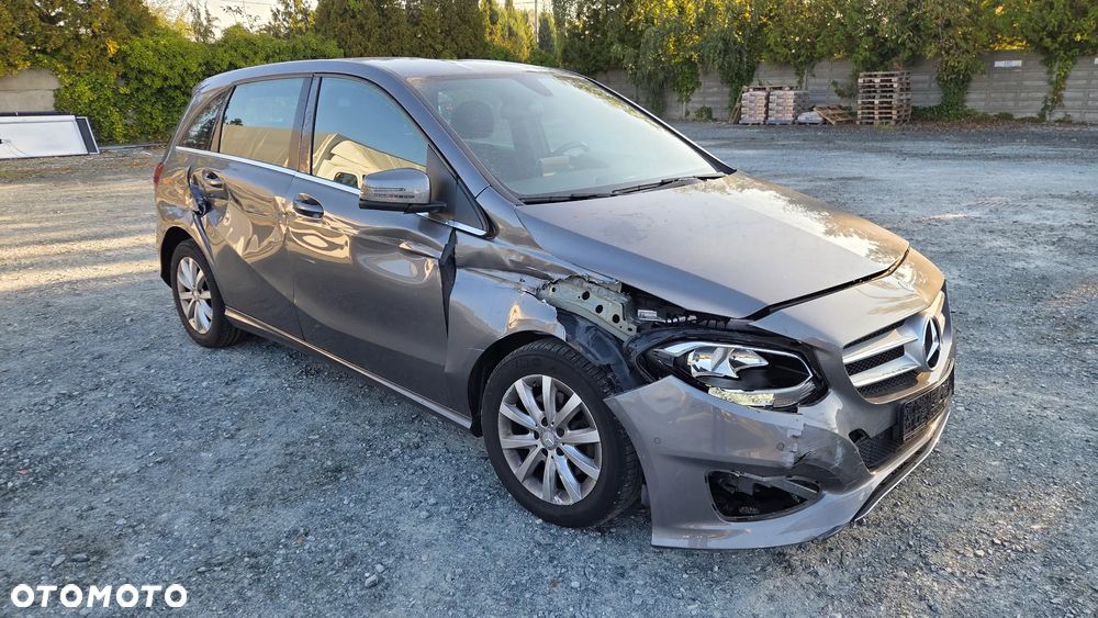 Mercedes-Benz Klasa B 180 (BlueEFFICIENCY) 7G-DCT - 17
