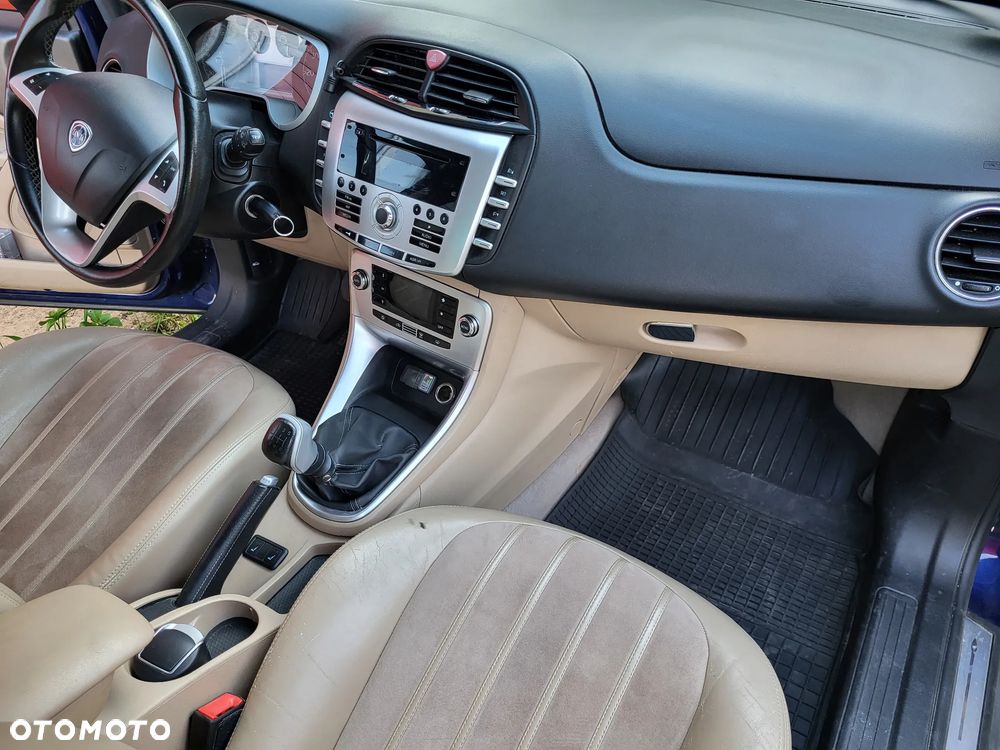 Lancia Delta 2.0 MultiJet 16v Oro - 14