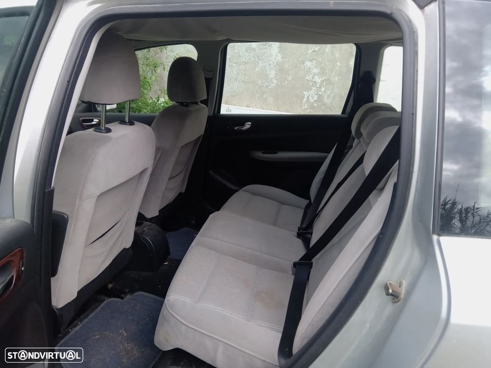 Peugeot 307 Break 1.4 16V Executive - 12