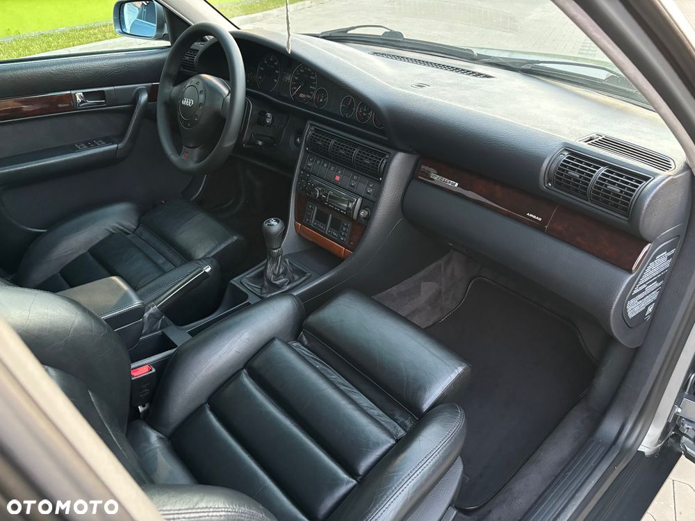 Audi A6 Avant 2.8 30V Quattro - 23