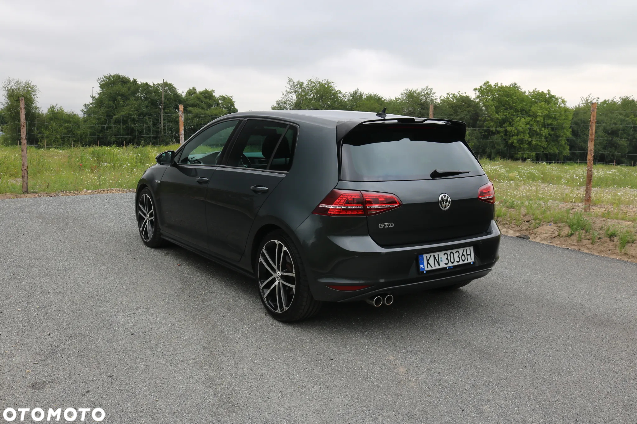 Volkswagen Golf VII 2.0 TDI BMT GTD DSG - 2