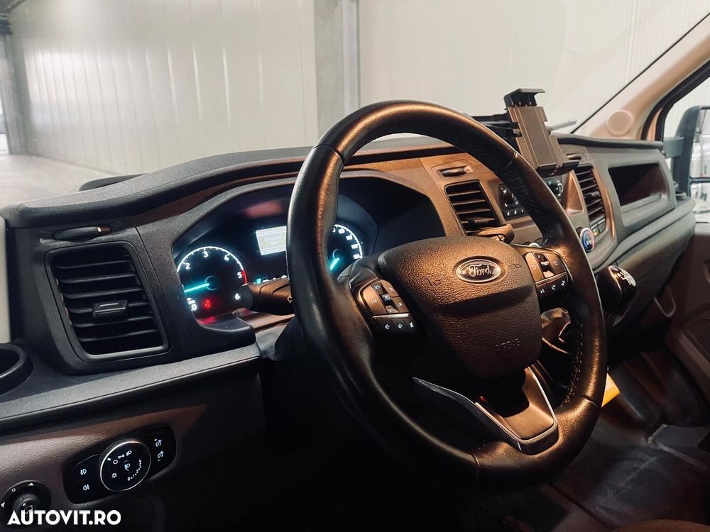 Ford transit - 12