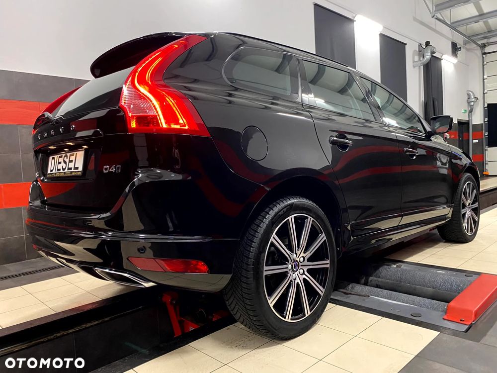 Volvo XC 60 D4 AWD Geartronic Summum - 12