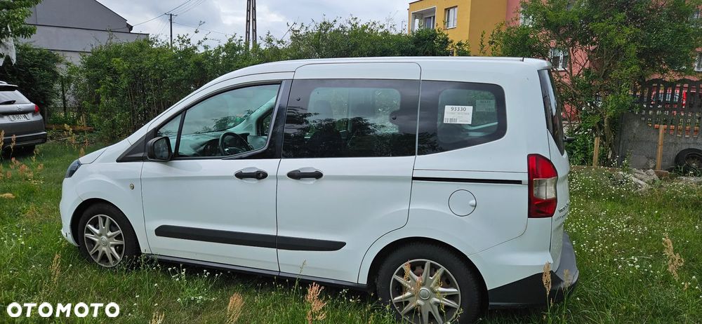 Ford Courier - 5