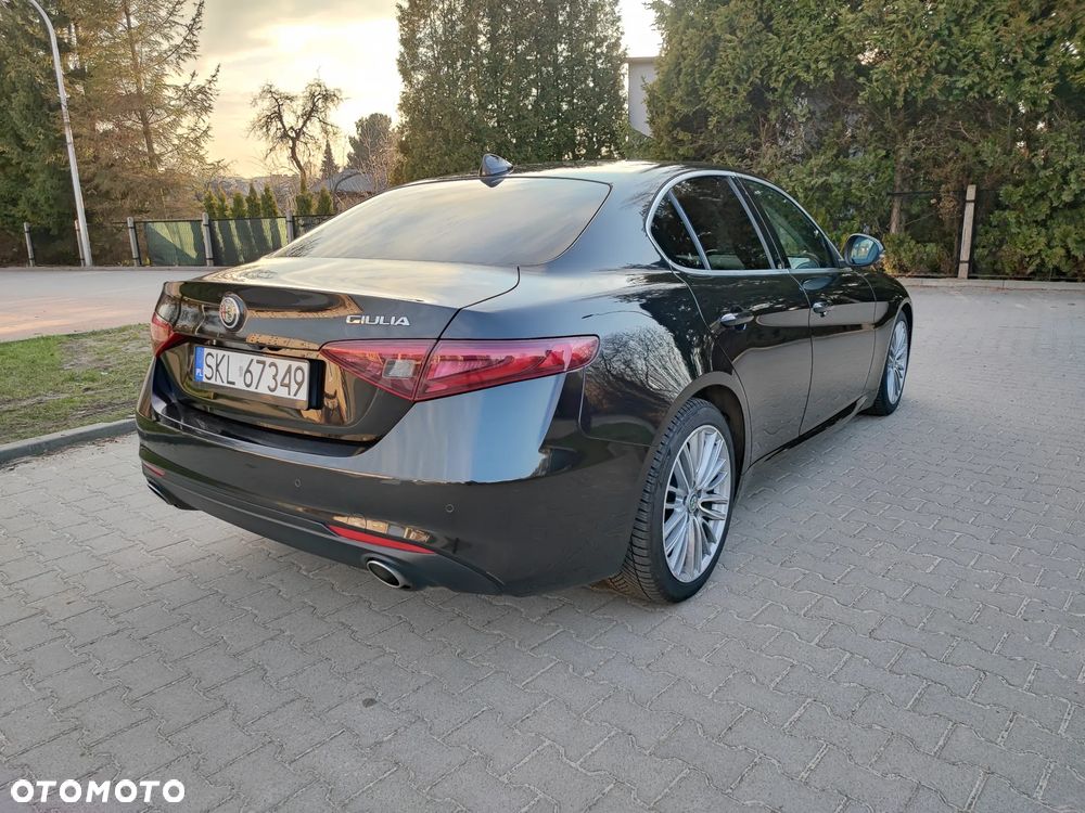 Alfa Romeo Giulia 2.2 AT8 Super - 5