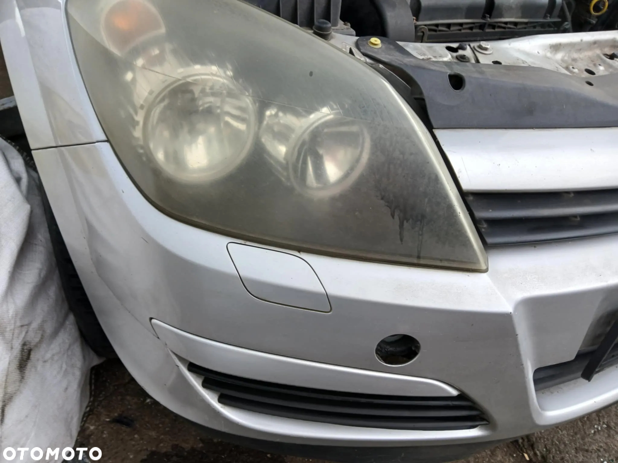 Opel Astra H III Zderzak przedni kod lakieru Z157 - 3
