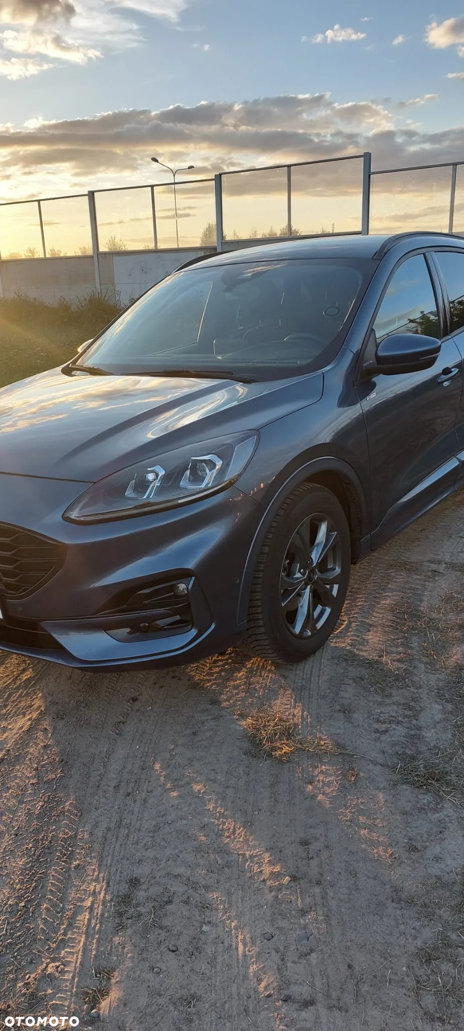 Ford Kuga 1.5 EcoBoost FWD ST-Line X - 19