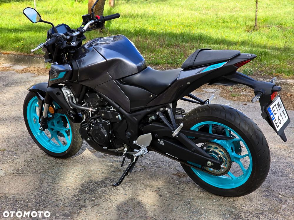 Yamaha MT - 7
