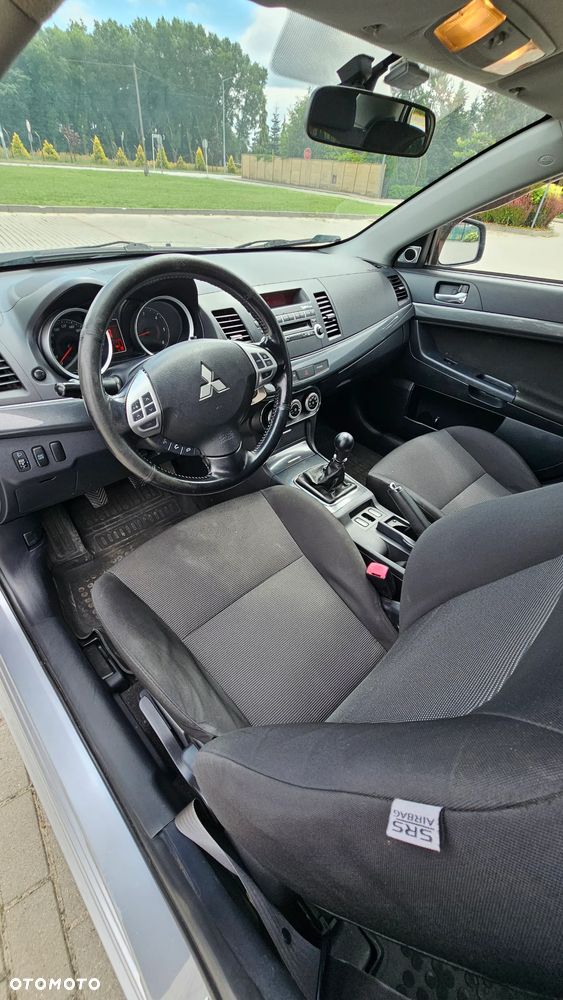Mitsubishi Lancer 2.0 DID Instyle - 6