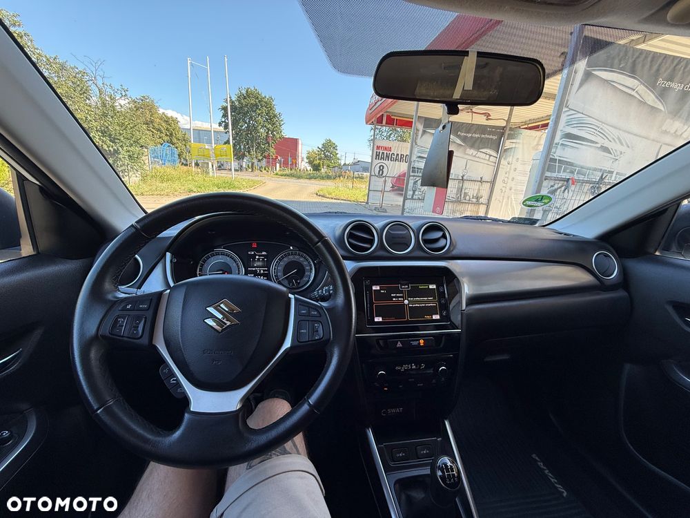 Suzuki Vitara 1.0 Boosterjet Premium 2WD - 7