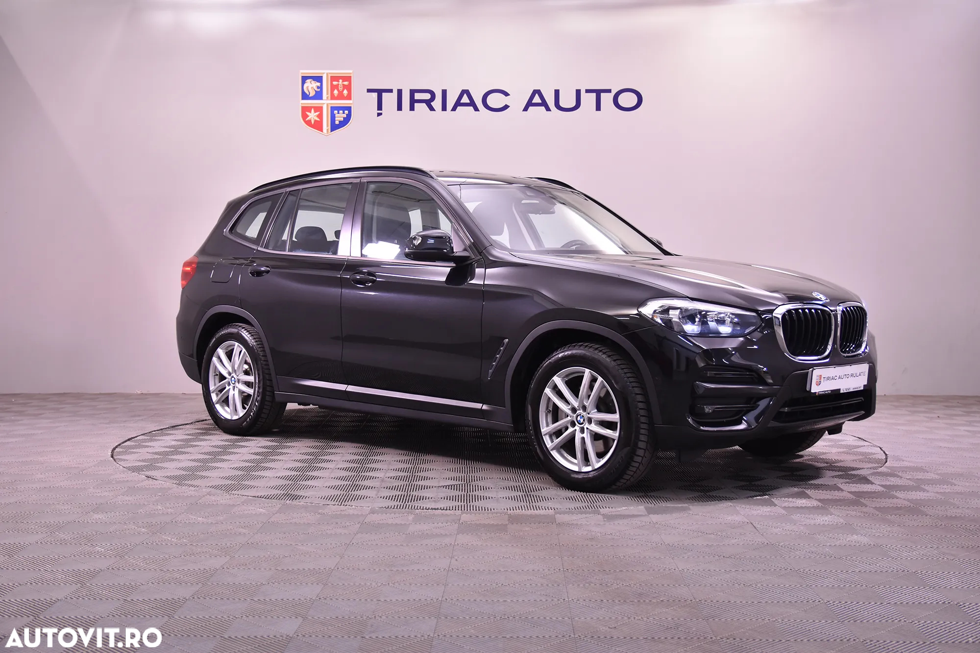 BMW X3 xDrive30i AT - 7